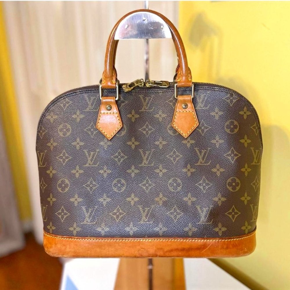 Louis Vuitton Alma MM Monogram Bag